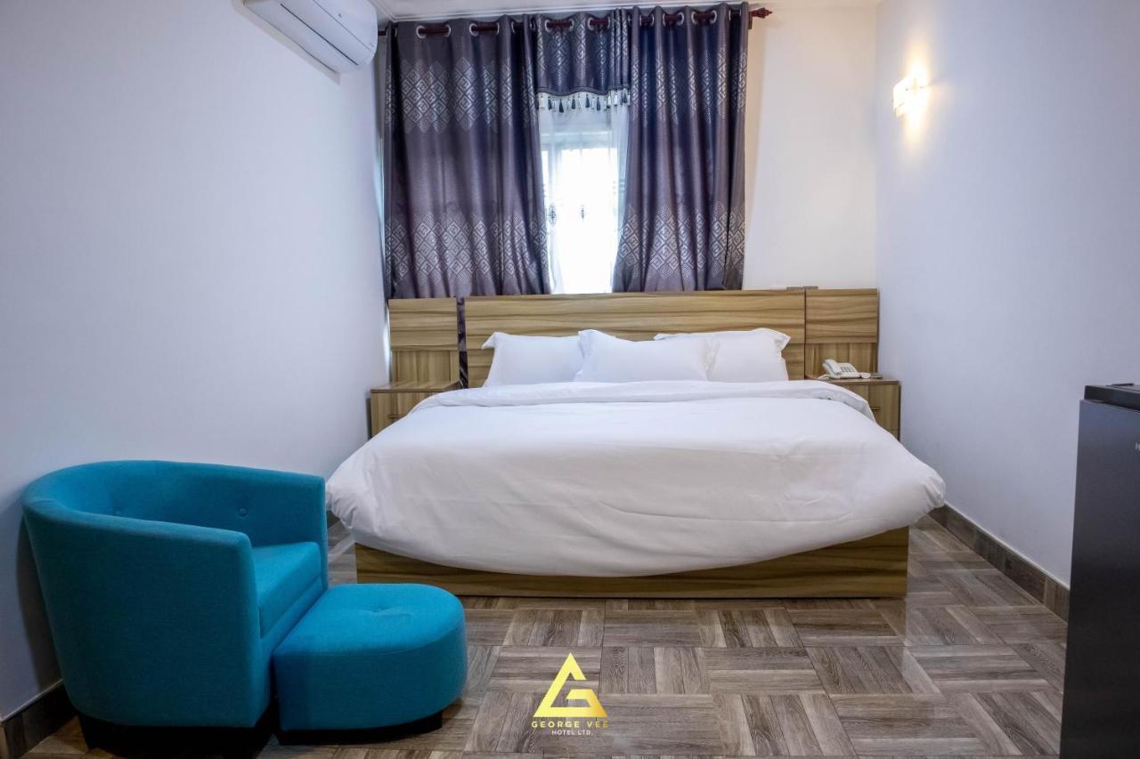George Vee Hotel Ltd Кумасі Екстер'єр фото