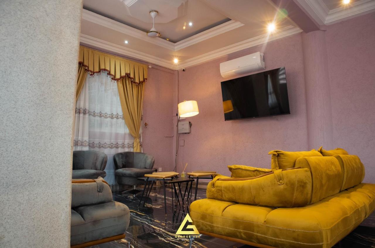 George Vee Hotel Ltd Кумасі Екстер'єр фото