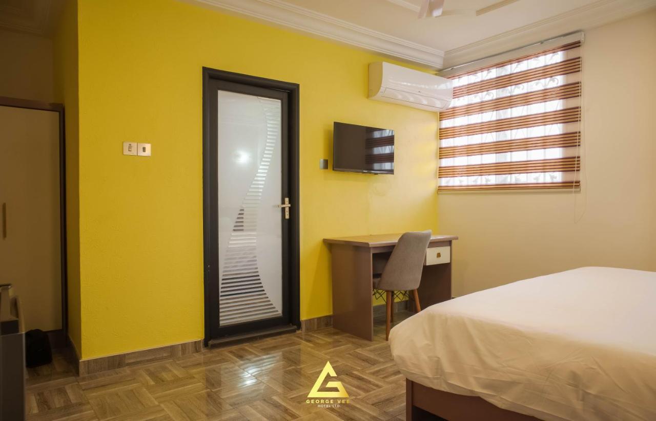 George Vee Hotel Ltd Кумасі Екстер'єр фото